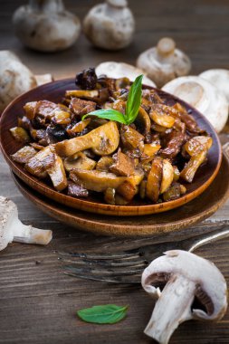 çiğ ve pişmiş petrol