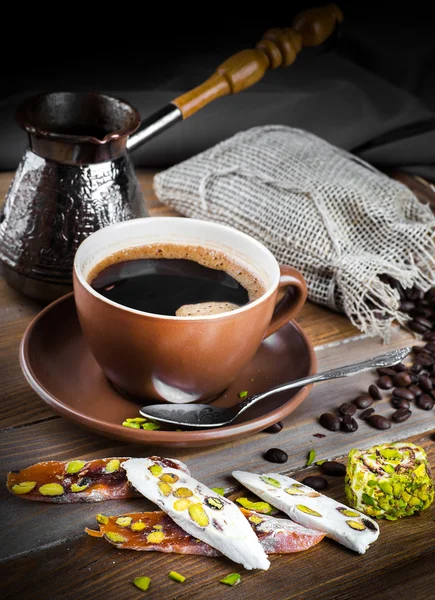 Turk och kaffe turkisk delight — Stockfoto