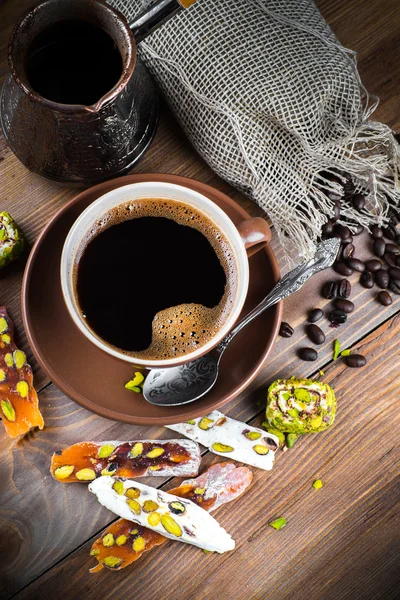 特克和咖啡的土耳其软糖 — 图库照片