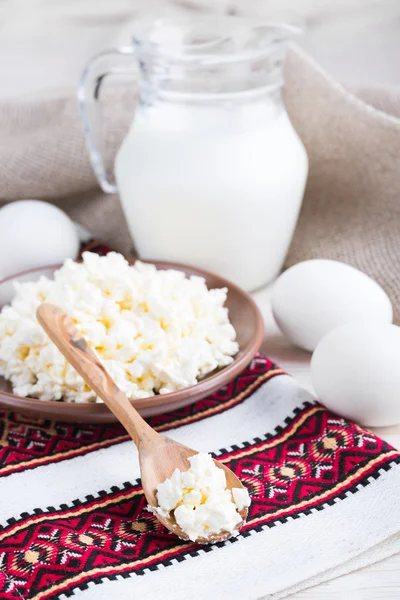 Latte, cagliata e uova — Foto Stock