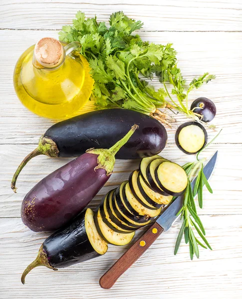 Aubergine en olijfolie — Stockfoto