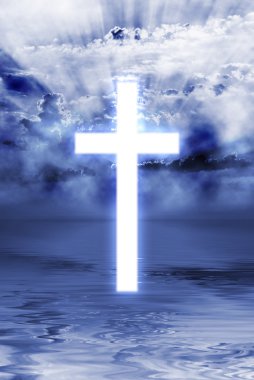 Sunrise gökyüzü üzerinde görünen çapraz