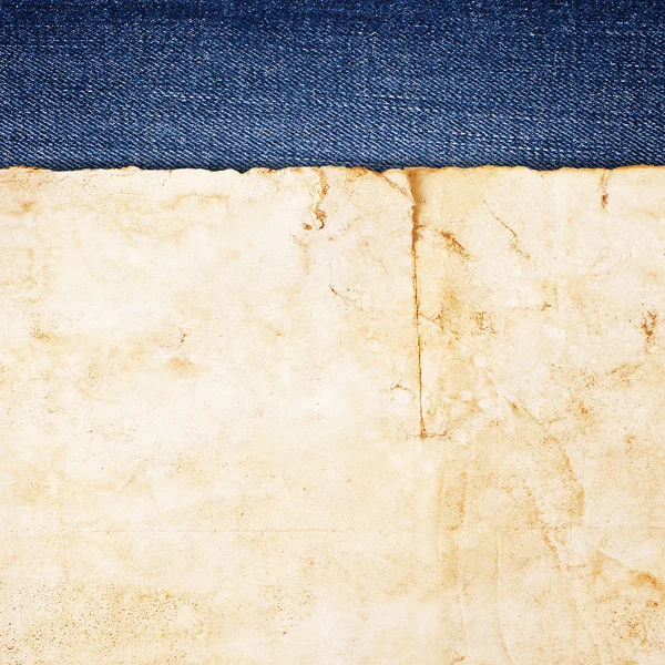 Vintage Papier auf Blue Jeans Hintergrund — Stockfoto
