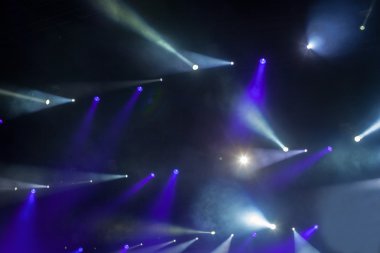 Mavi Sahne Işıkları, Konserde ışık gösterisi