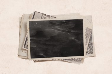 eski fotoğraf yığını