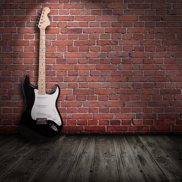 Elektrická kytara v místnosti — Stock fotografie