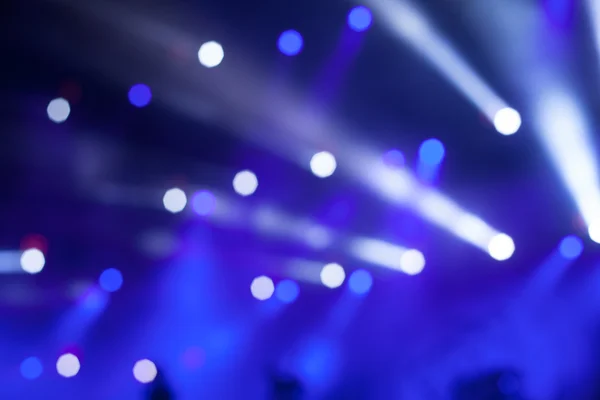 Luzes de palco azuis, show de luz no concerto — Fotografia de Stock