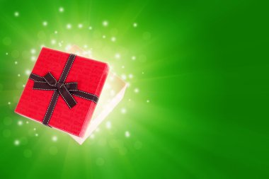 yarı açık hediye kutusu ile light dışarı