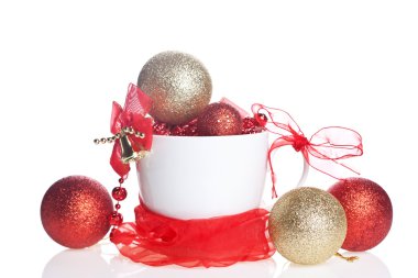 Noel dekorasyonu ile beyaz fincan