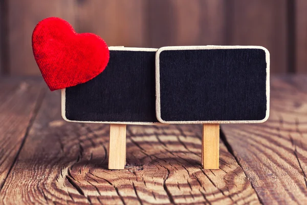 Blackboard with red heart — Stock Photo, Image