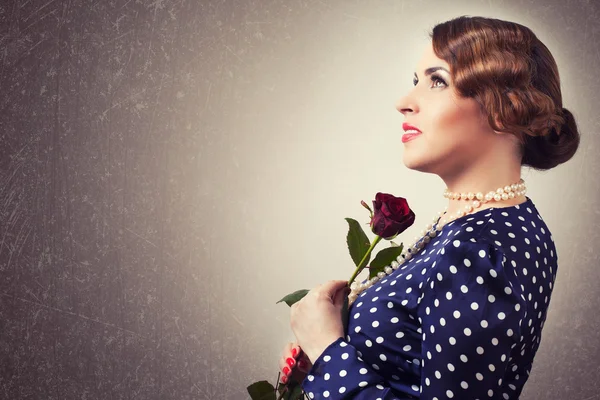 Retro woman with red rose — Stock Photo, Image