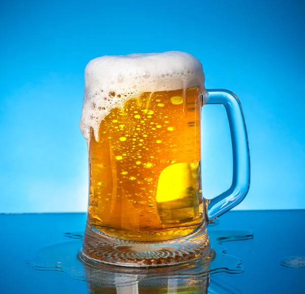 Birra fresca — Foto Stock