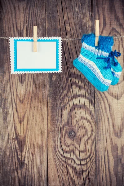 Вязаные детские носки — стоковое фото