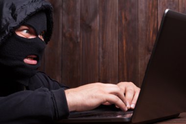 bir yün hacker 