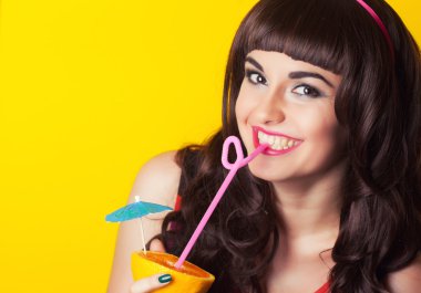 portakal suyu içme kadın