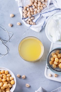 Nohut Aquafaba, vejetaryen yumurtası, krema pişirmek için. 