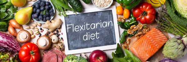 Surtido de alimentos saludables para una alimentación limpia dieta mediterránea flexitariana — Foto de Stock