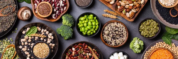 Variedade de vegan, alimentos à base de proteína vegetal, legumes, lentilhas, feijões — Fotografia de Stock