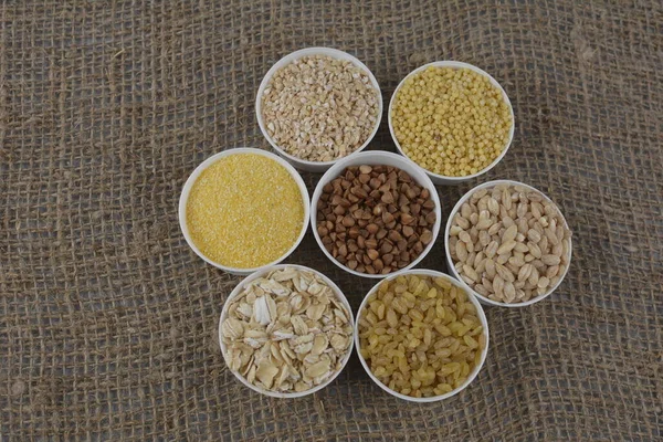 Set Mit Verschiedenen Getreidesorten Getreidesammlung Verschiedene Getreidesorten Bio Vollkornprodukte — Stockfoto