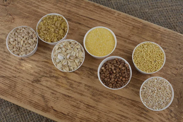 Set Mit Verschiedenen Getreidesorten Getreidesammlung Verschiedene Getreidesorten Bio Vollkornprodukte — Stockfoto