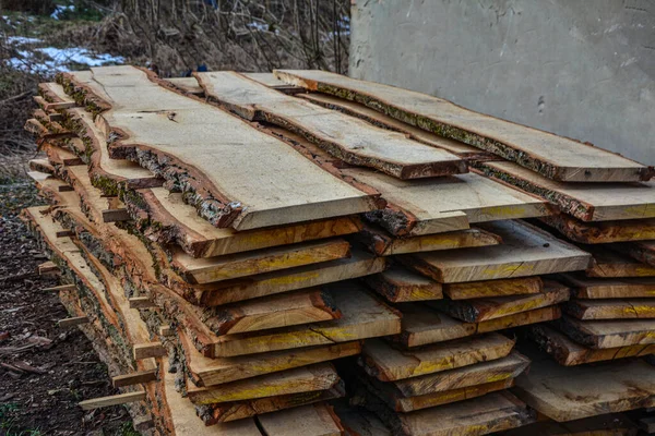 Desky Hromádka Many Štípané Dřevo Jako Palivové Dříví Desky Stavební — Stock fotografie