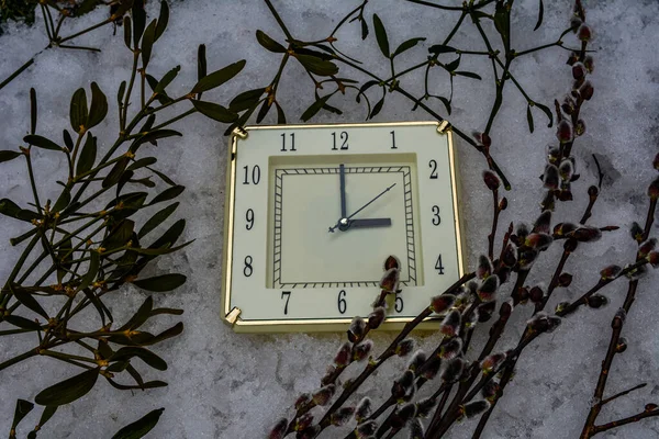 Κίεβο Ουκρανία Μάρτιος 2022 Daylight Saving Time Dst Μπλε Ουρανός — Φωτογραφία Αρχείου