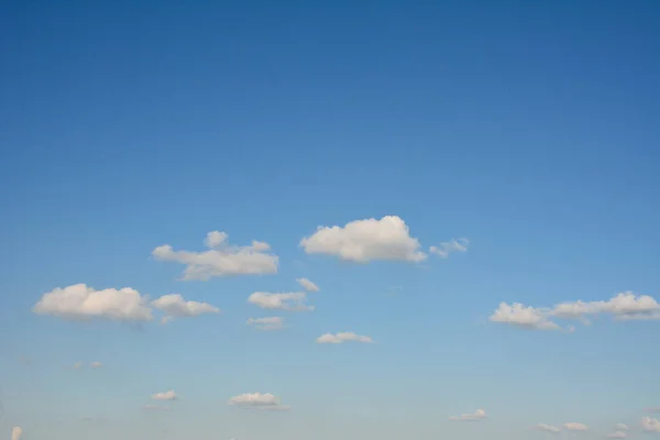 Mraky Modrou Oblohou Cloud Obloha Krásná Modrými Bílými Mraky Pozadí — Stock fotografie