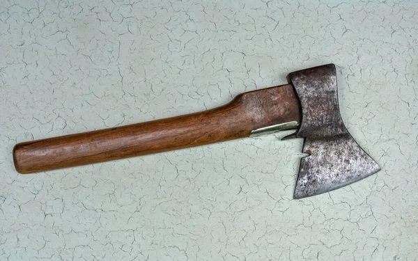 Axe Stuck Wood Old Rusty Axe Garden — Stock Photo, Image