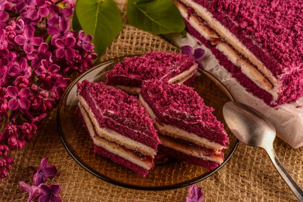 Purple Cakes Spring Flowers Purple Taro Cake — Stockfoto