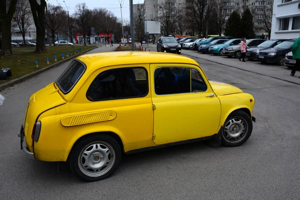 Lviv Ukraine Avril 2022 Voiture Soviétique Bosse Zaporozhets 965 Année — Photo