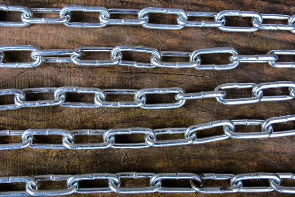 Muchas Muestras Una Cadena Gris Brillante Una Nueva Cadena Metal —  Fotos de Stock