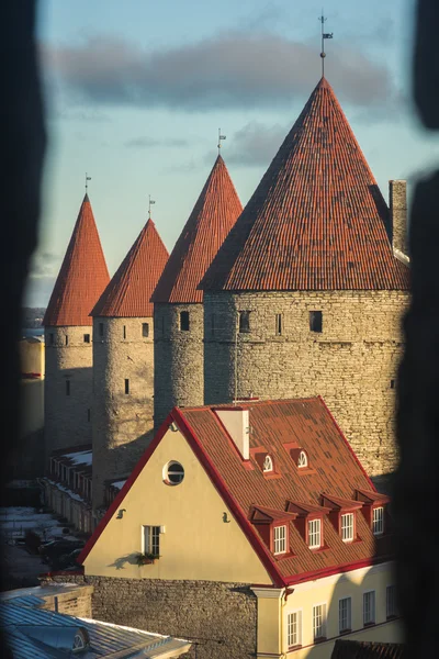 Tallinn, Estland, torens van het kasteel — Stockfoto