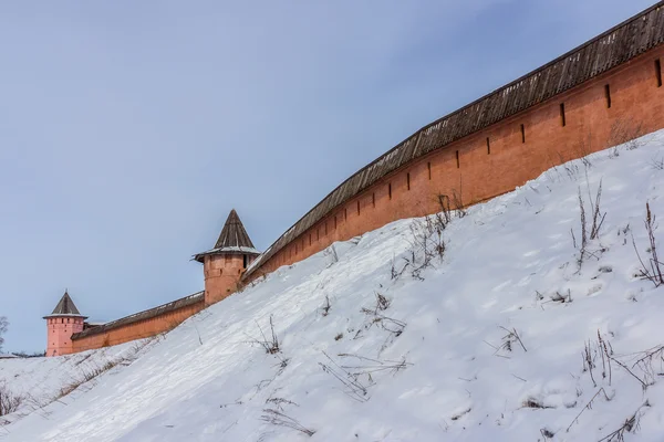 Rusland, Soezdal, muur van het klooster van de Heilige euthymius — Stockfoto