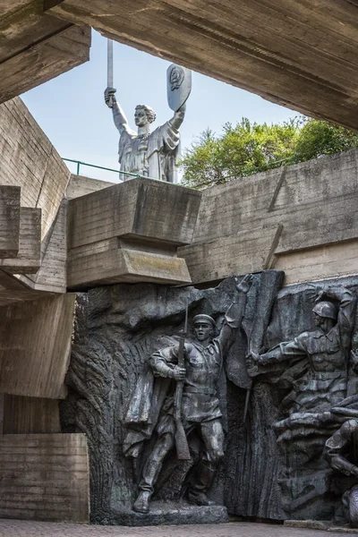 Ukrayna, kiev, anıt "vatan" — Stok fotoğraf