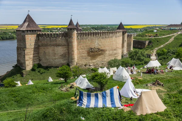 Batı Ukrayna, khotin, Ortaçağ Kalesi
