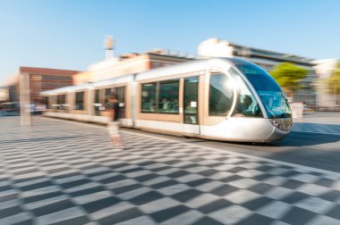 Modern tramvay güzel şehir, Fransa.