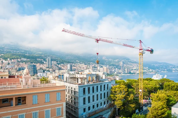 Grúa de construcción en Montecarlo, Mónaco . —  Fotos de Stock