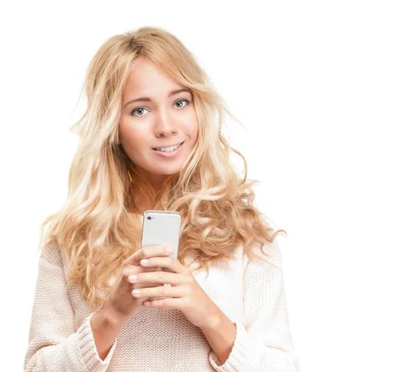 Jonge mooie vrouw met moderne telefoon op wit. Stockfoto