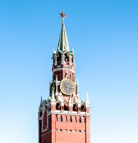 Torre Spasskaya de Moscou Kremlin na Rússia . — Fotografia de Stock