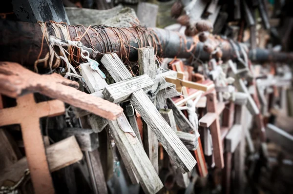 Great number of various crosses as memorial. — Stock Photo, Image