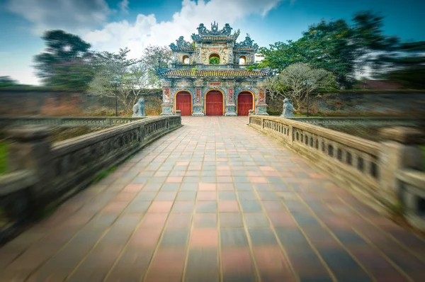 Beautiful gate to Citadel of Hue — Stock Photo, Image