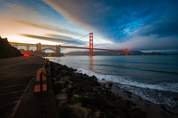 美国加利福尼亚州旧金山海湾的金门大桥 — 图库照片