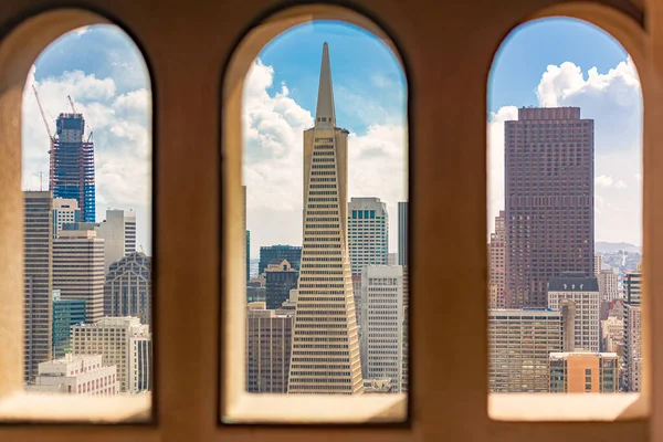 San Francisco Město Centru Města Pohled Věže Coit Modrým Oblačným — Stock fotografie