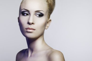 seksi kadın modeli ile seksi gece makyaj