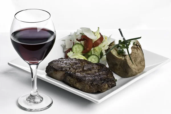 Steak Dinner and Red Wine — Stock Photo, Image