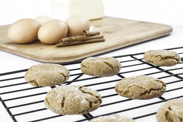 Kylning cookies med ingredienser — Stockfoto