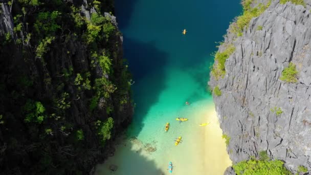 Canoe Middle Big Lagoon Nido Philippines Perfect Leisure Travel Paradise — стоковое видео