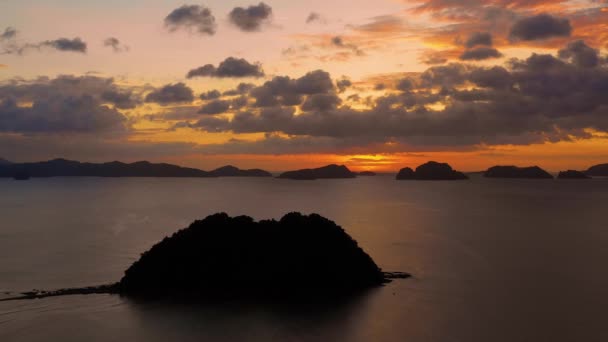 Oranžový Západ Slunce Nad Ostrovem Nido Filipínách Paradise Krajina Pouze — Stock video