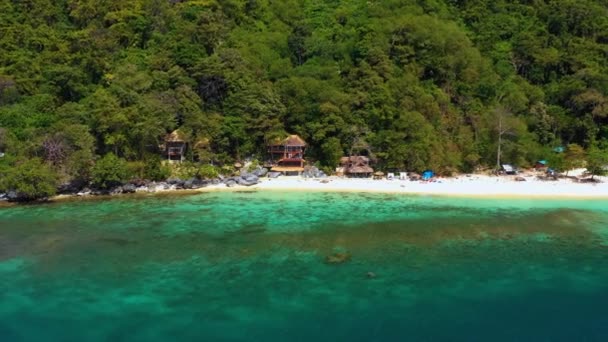 Casa Playa Nido Medio Del Bosque Palmeras Perfecto Para Vacaciones — Vídeos de Stock