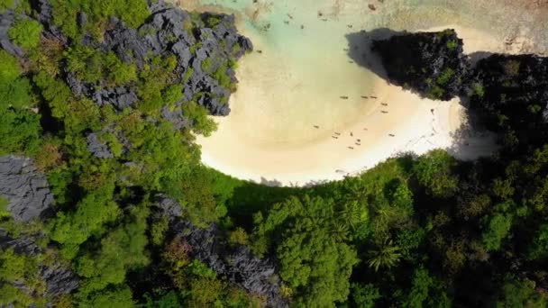 Aerial View Drone Secret Lagoon Nido Philippines Can See People — Stockvideo